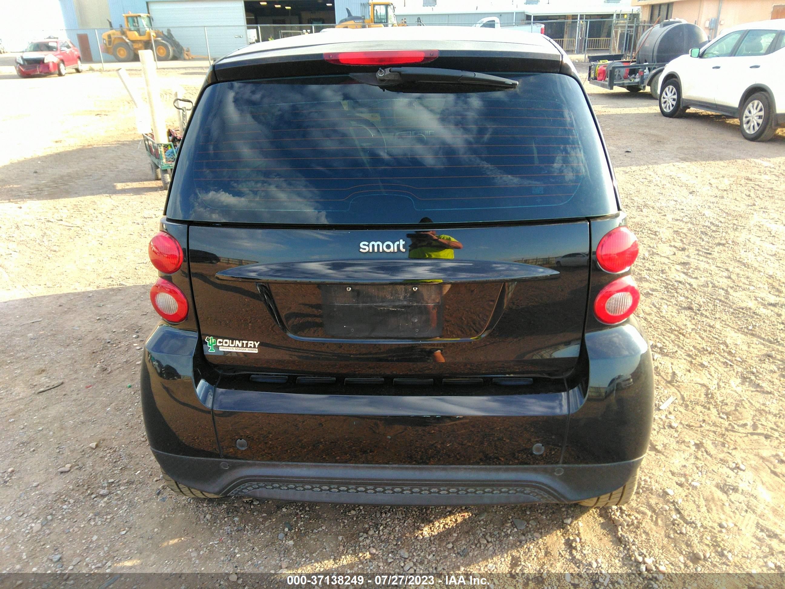 Photo 15 VIN: WMEEJ3BA2FK820329 - SMART FORTWO 