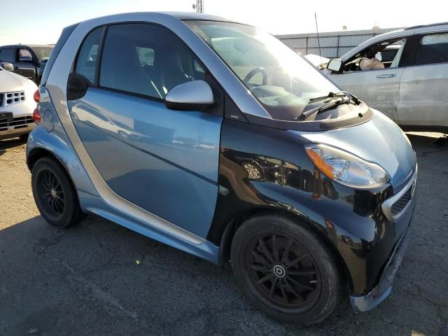 Photo 3 VIN: WMEEJ3BA3DK616393 - SMART FORTWO PUR 