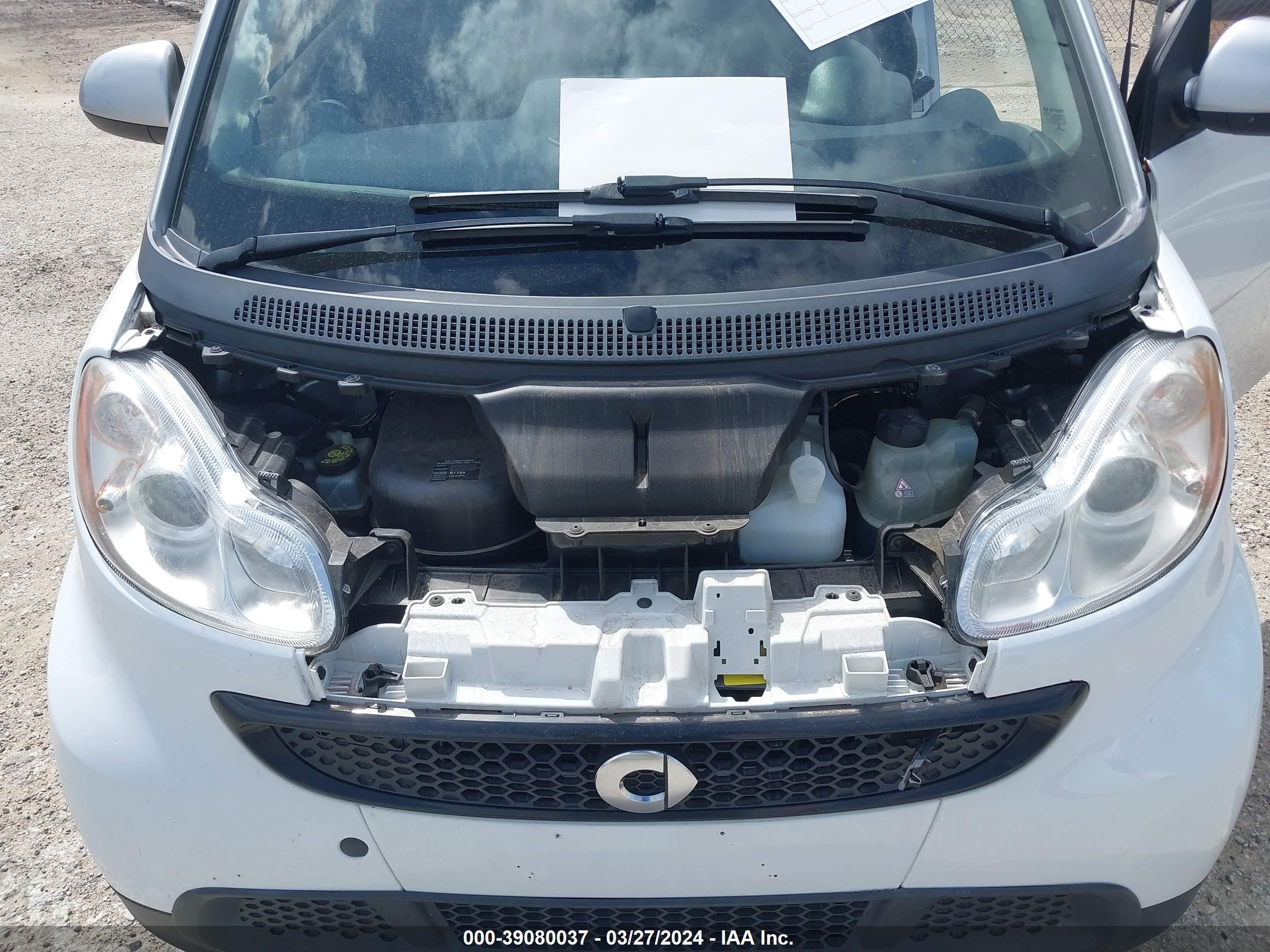 Photo 9 VIN: WMEEJ3BA3FK790614 - SMART FORTWO 