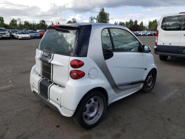 Photo 2 VIN: WMEEJ3BA3FK807220 - SMART FORTWO 