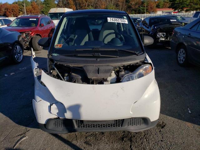 Photo 4 VIN: WMEEJ3BA3FK808030 - SMART FORTWO 