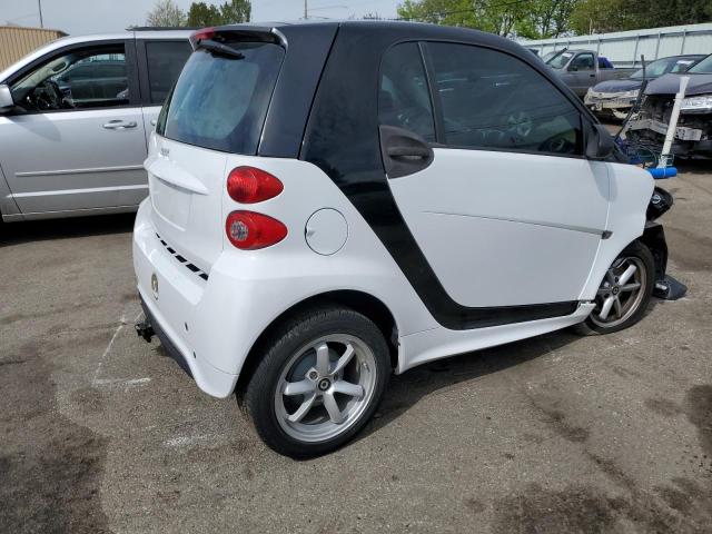 Photo 2 VIN: WMEEJ3BA3FK818489 - SMART FORTWO 