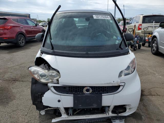 Photo 4 VIN: WMEEJ3BA3FK818489 - SMART FORTWO 