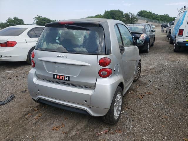 Photo 3 VIN: WMEEJ3BA4DK588703 - SMART FORTWO PUR 