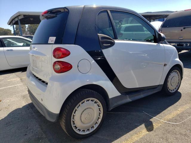 Photo 2 VIN: WMEEJ3BA4EK752310 - SMART FORTWO PUR 