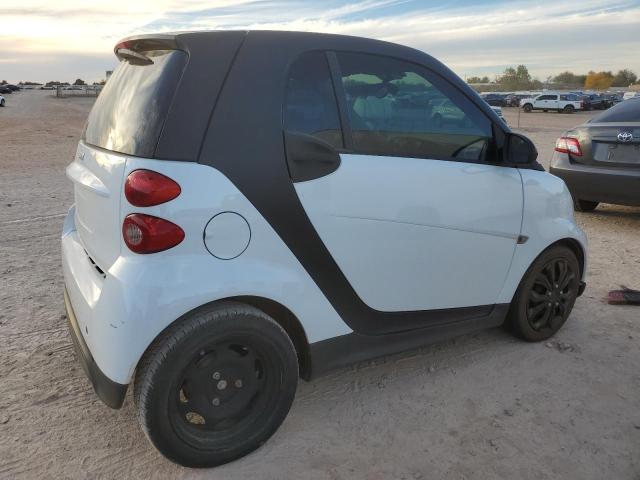 Photo 2 VIN: WMEEJ3BA4EK777658 - SMART FORTWO 