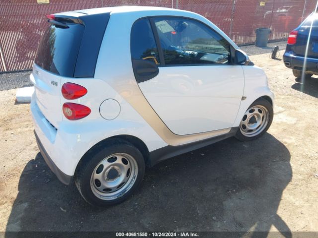 Photo 3 VIN: WMEEJ3BA4FK800163 - SMART FORTWO 