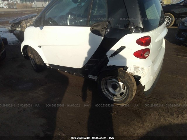 Photo 5 VIN: WMEEJ3BA4FK801927 - SMART FORTWO 