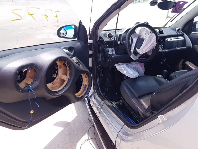 Photo 8 VIN: WMEEJ3BA4FK808036 - SMART FORTWO PUR 