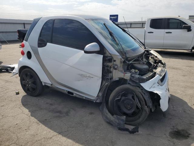 Photo 3 VIN: WMEEJ3BA5AK417065 - SMART FORTWO PUR 