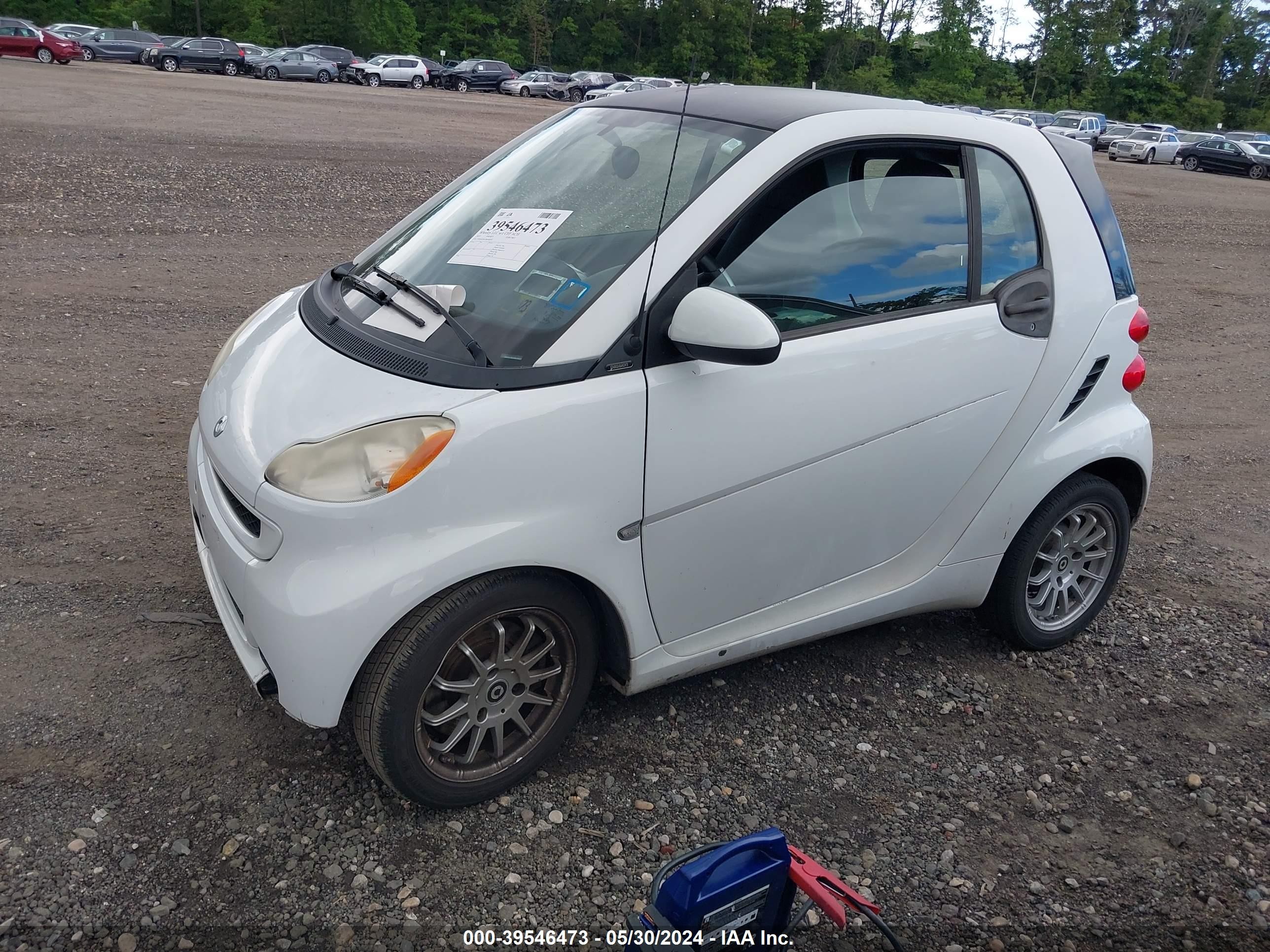 Photo 1 VIN: WMEEJ3BA5BK468972 - SMART FORTWO 