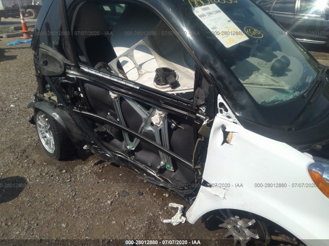 Photo 5 VIN: WMEEJ3BA5CK532705 - SMART FORTWO 