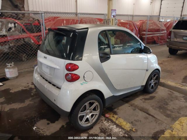 Photo 3 VIN: WMEEJ3BA5CK564196 - SMART FORTWO 