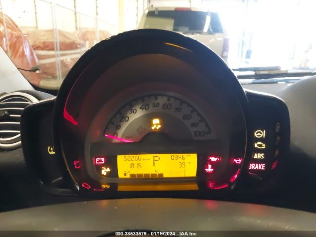 Photo 6 VIN: WMEEJ3BA5CK564196 - SMART FORTWO 