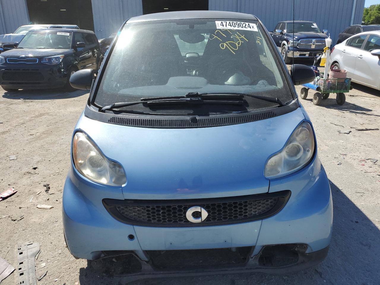 Photo 4 VIN: WMEEJ3BA5DK664610 - SMART FORTWO 