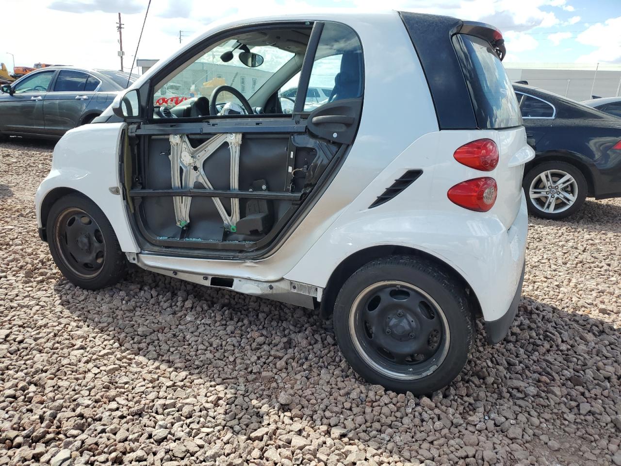 Photo 1 VIN: WMEEJ3BA5EK748850 - SMART FORTWO 