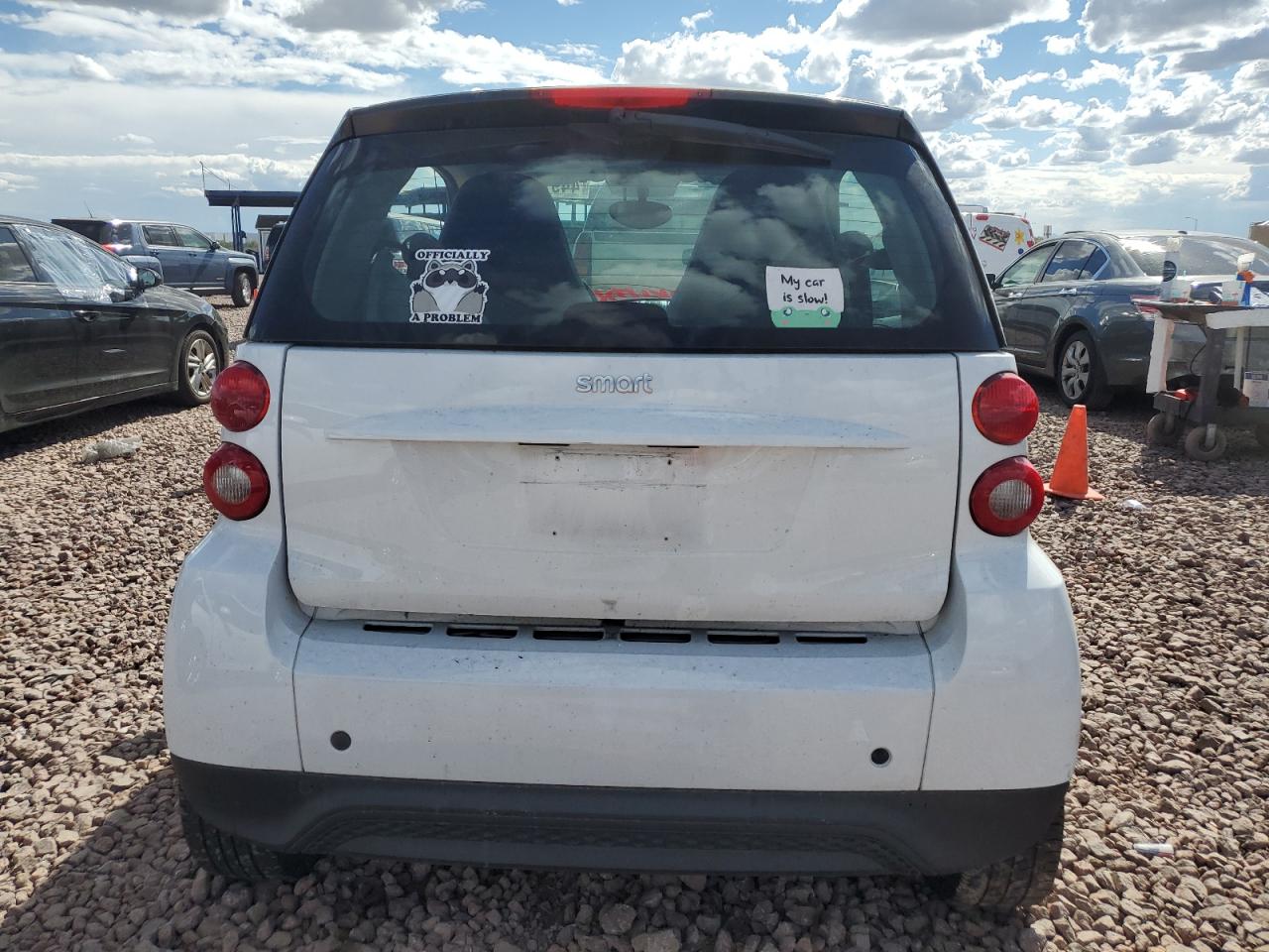 Photo 9 VIN: WMEEJ3BA5EK748850 - SMART FORTWO 