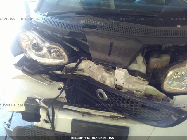 Photo 5 VIN: WMEEJ3BA5EK786739 - SMART FORTWO 