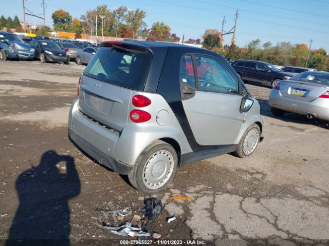 Photo 3 VIN: WMEEJ3BA5FK788850 - SMART FORTWO 