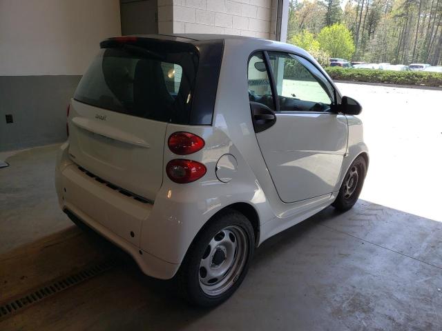 Photo 3 VIN: WMEEJ3BA5FK811530 - SMART FORTWO PUR 