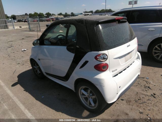 Photo 2 VIN: WMEEJ3BA5FK812094 - SMART FORTWO 