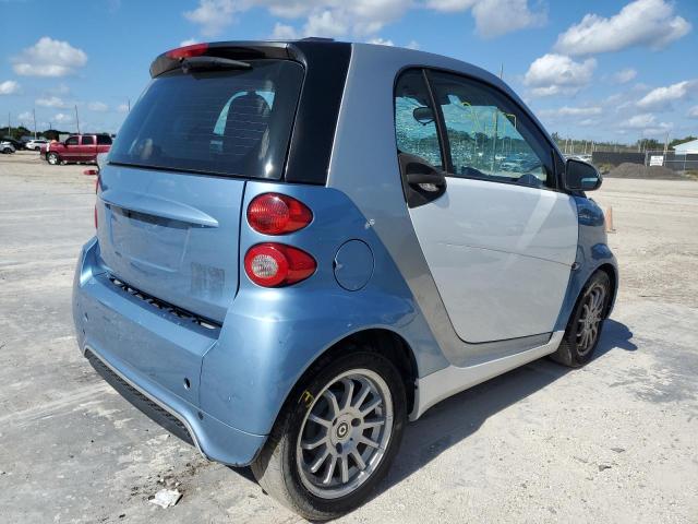 Photo 3 VIN: WMEEJ3BA6DK645032 - SMART FORTWO PUR 