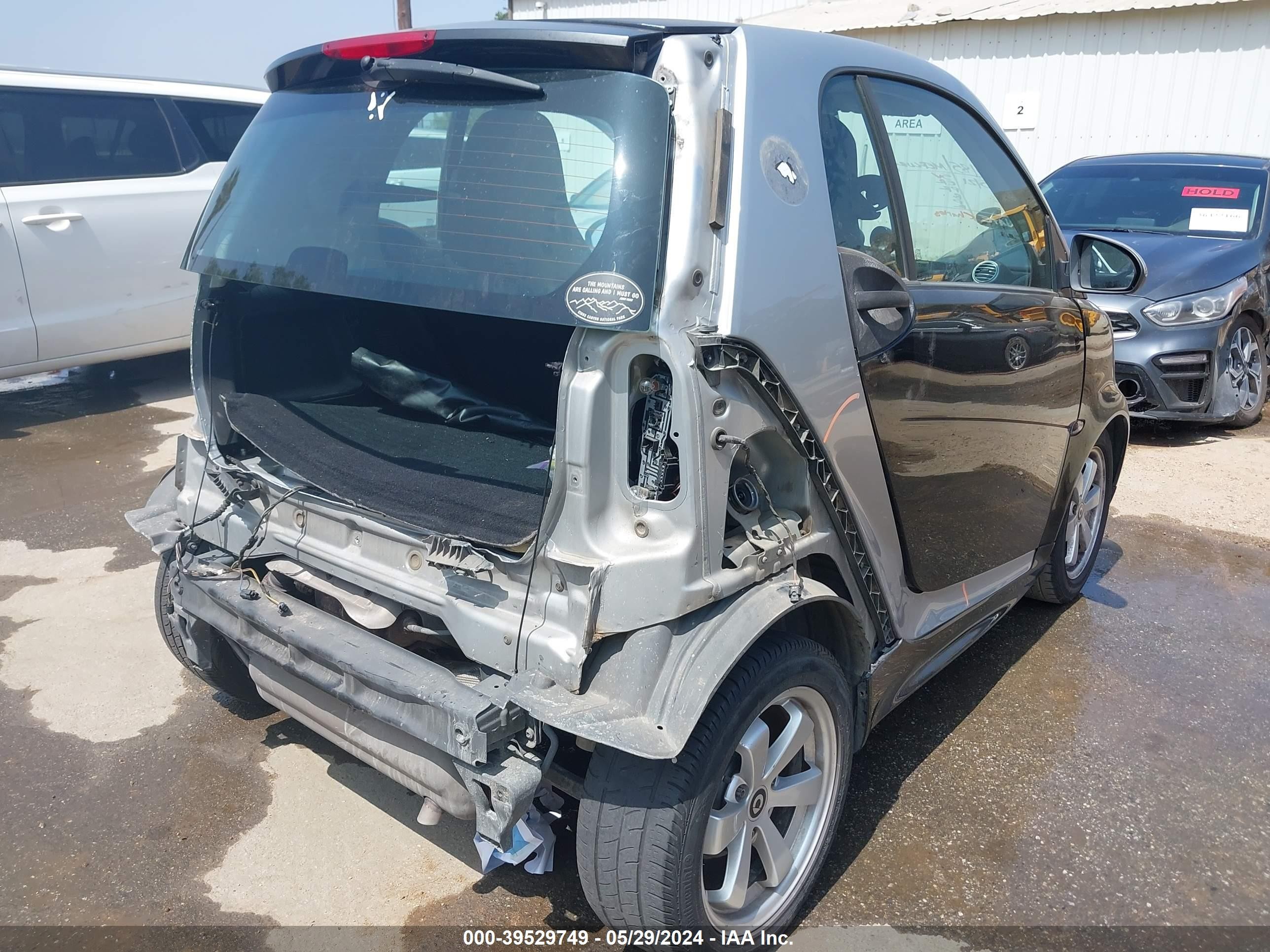 Photo 3 VIN: WMEEJ3BA6DK670058 - SMART FORTWO 