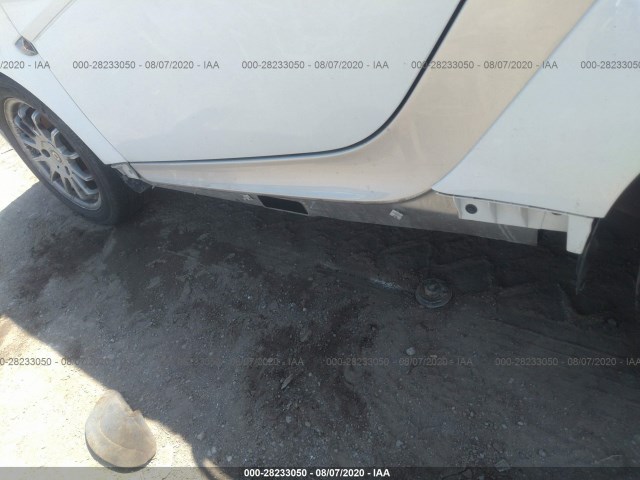 Photo 5 VIN: WMEEJ3BA6DK694358 - SMART FORTWO 