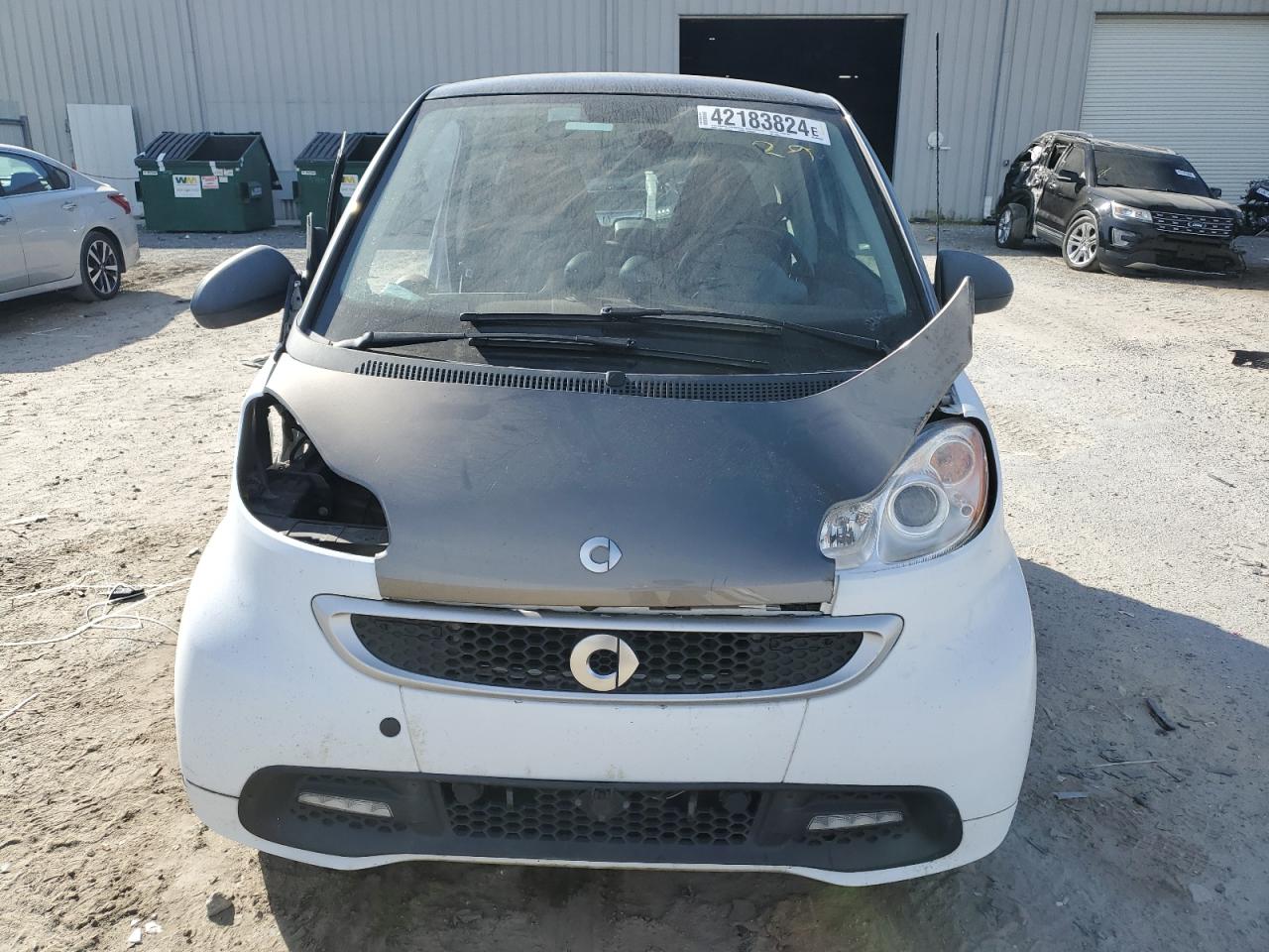 Photo 4 VIN: WMEEJ3BA6EK744208 - SMART FORTWO 