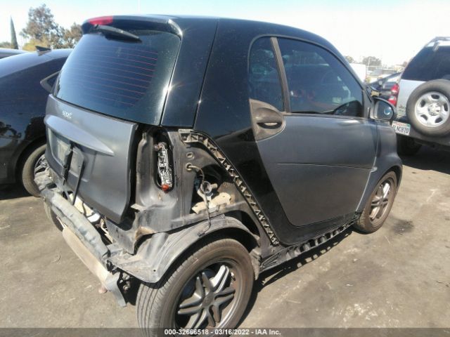 Photo 3 VIN: WMEEJ3BA7DK585181 - SMART FORTWO 