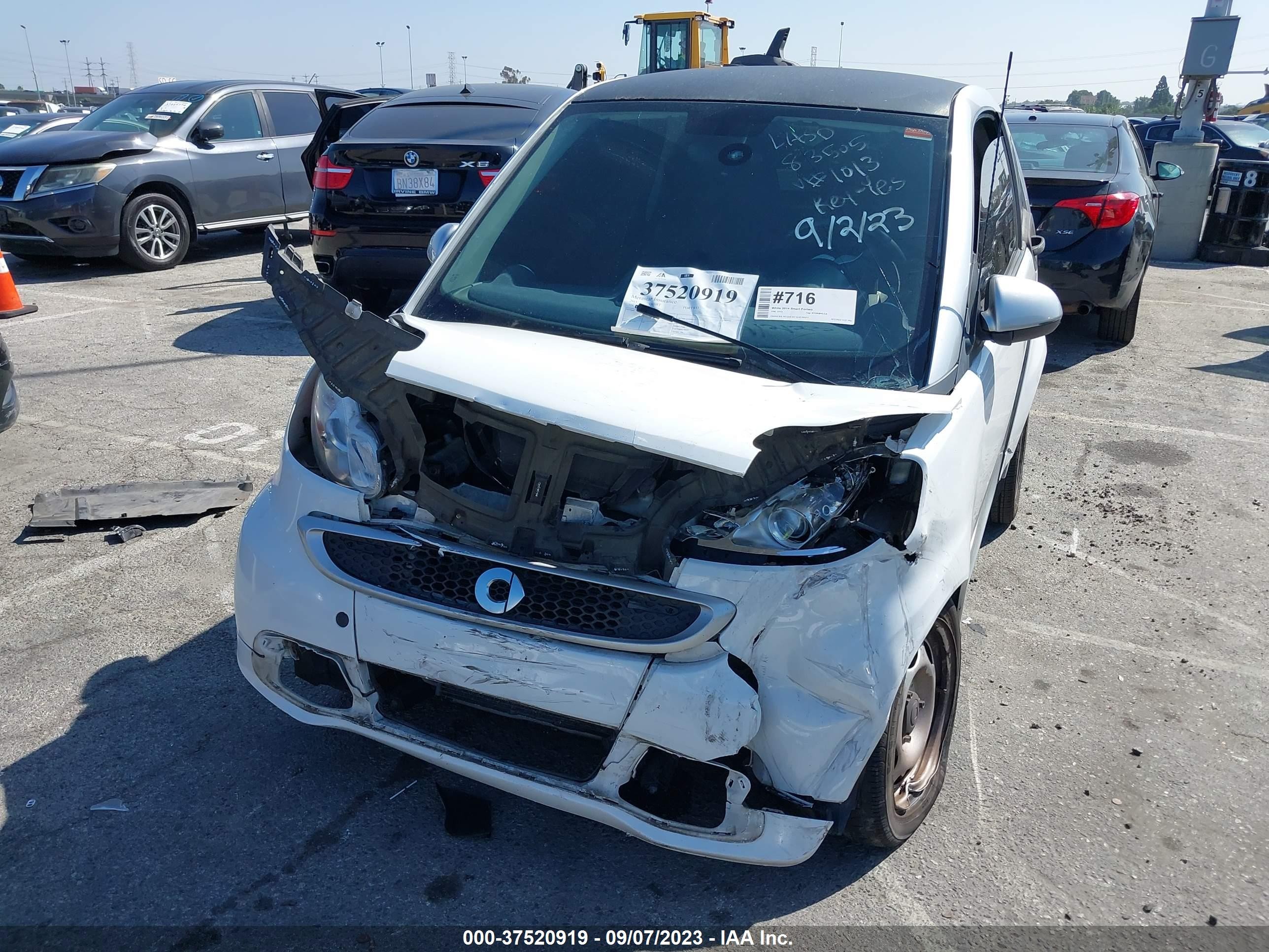 Photo 5 VIN: WMEEJ3BA7FK811013 - SMART FORTWO 