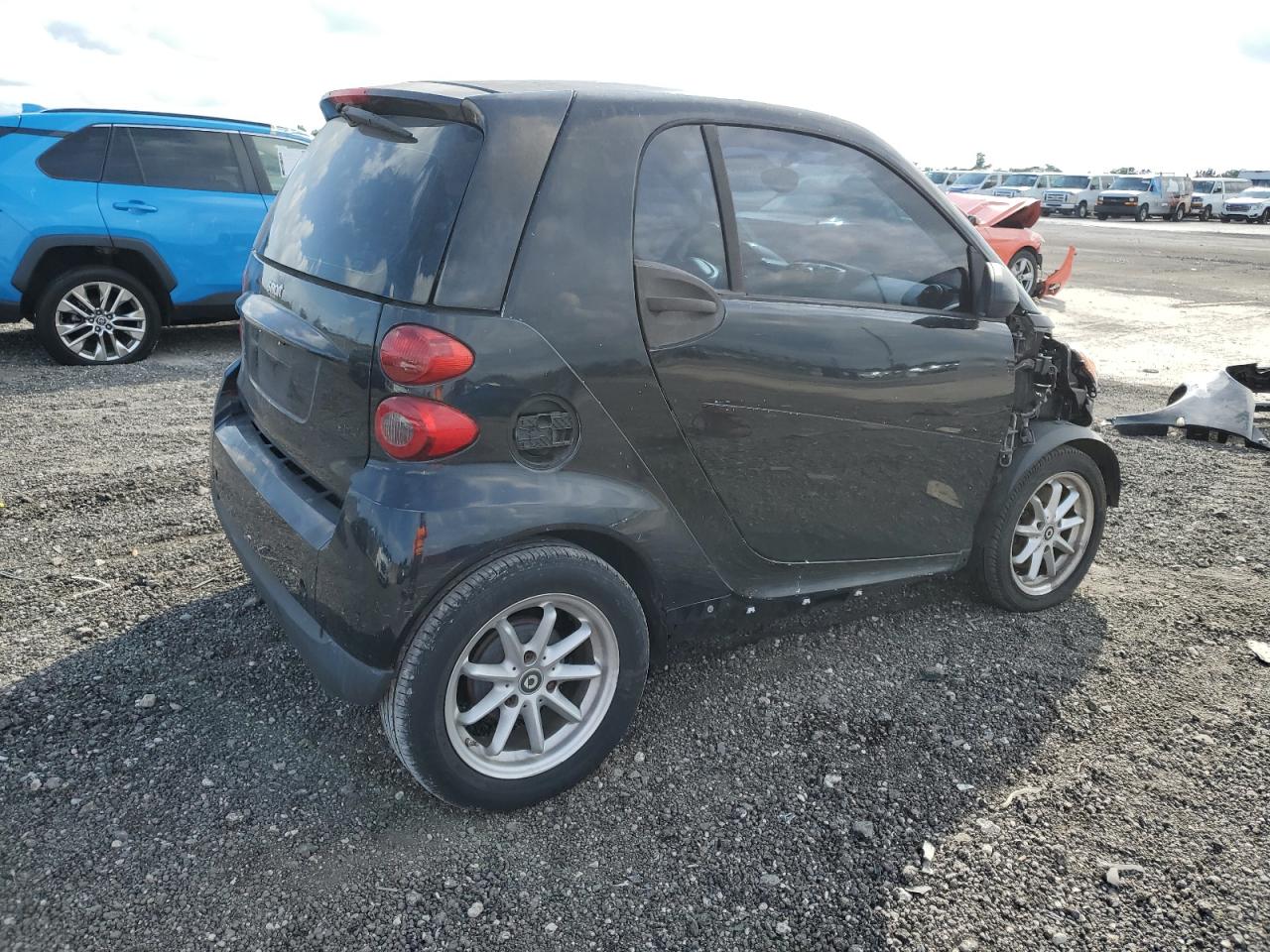 Photo 2 VIN: WMEEJ3BA8BK423802 - SMART FORTWO 