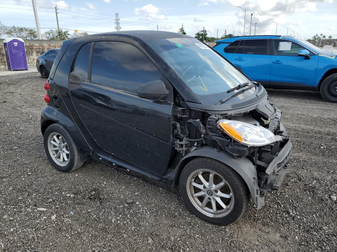 Photo 3 VIN: WMEEJ3BA8BK423802 - SMART FORTWO 