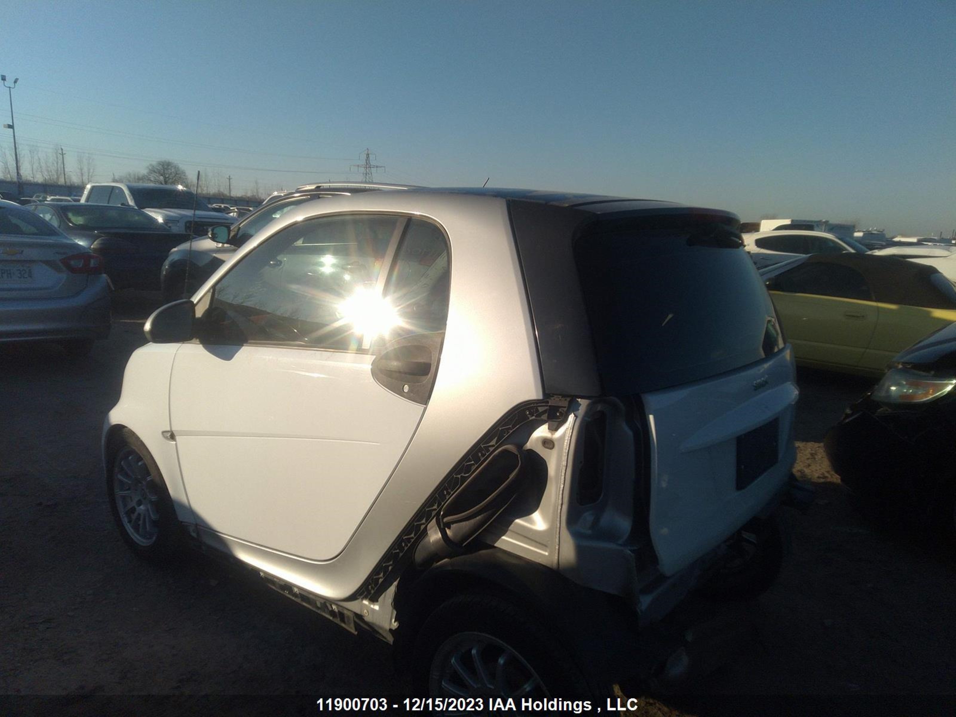 Photo 7 VIN: WMEEJ3BA8BK443676 - SMART FORTWO 