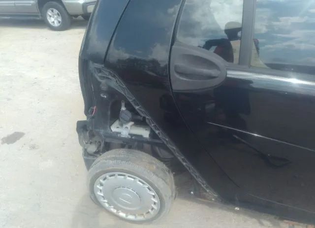 Photo 5 VIN: WMEEJ3BA8DK605521 - SMART FORTWO 