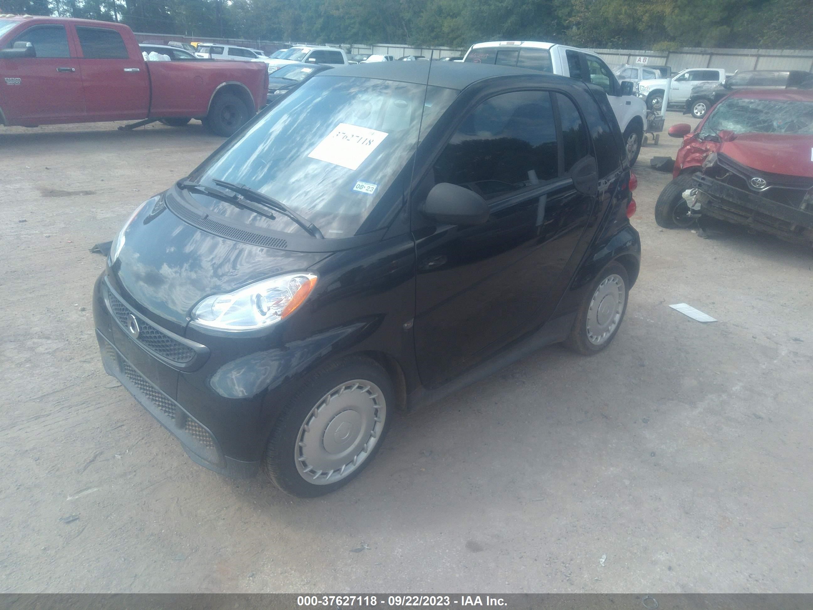 Photo 1 VIN: WMEEJ3BA8DK605521 - SMART FORTWO 