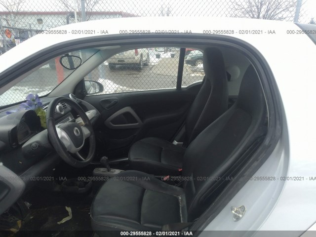 Photo 4 VIN: WMEEJ3BA8FK809965 - SMART FORTWO 