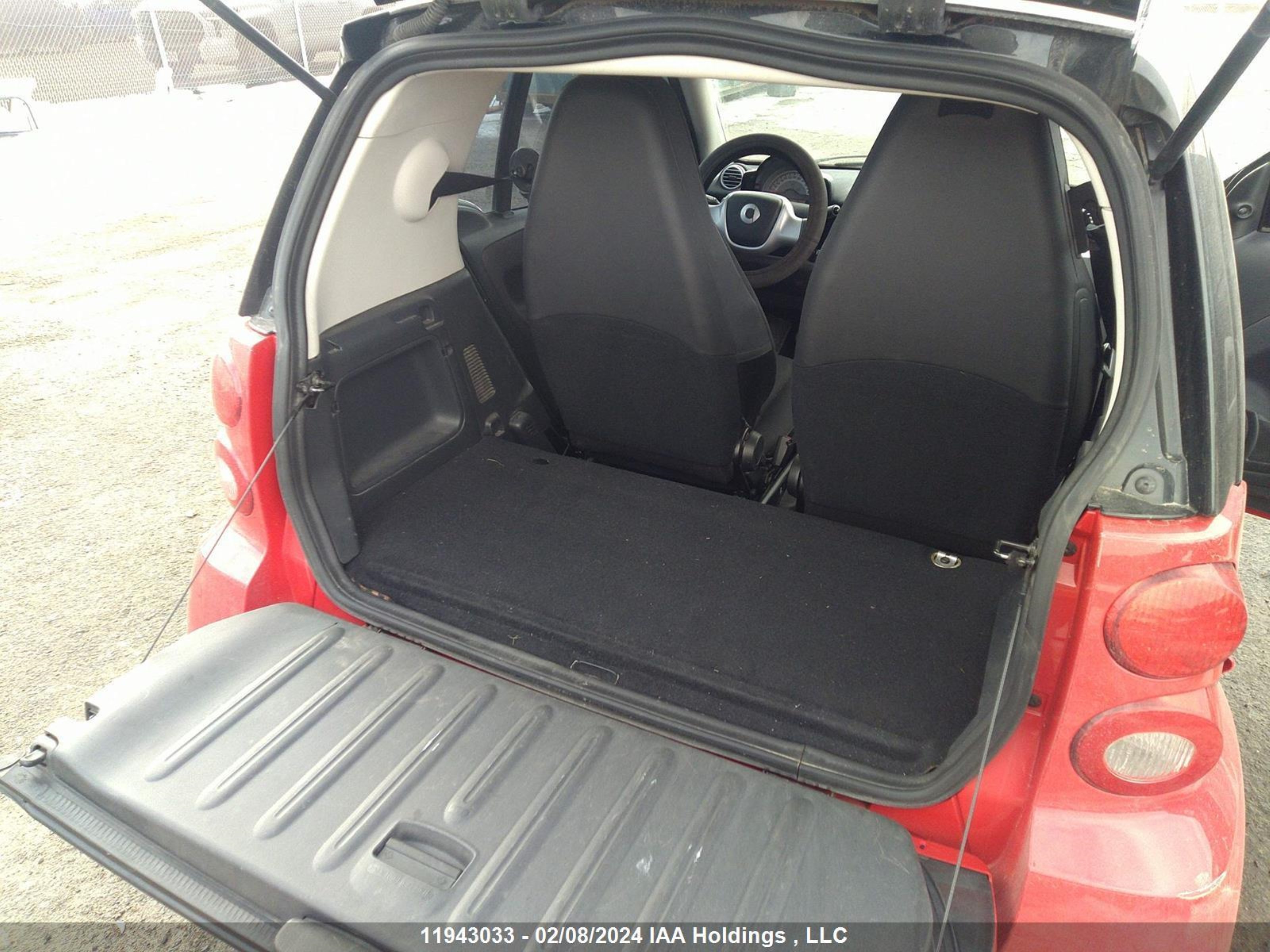 Photo 7 VIN: WMEEJ3BA9BK420276 - SMART FORTWO 