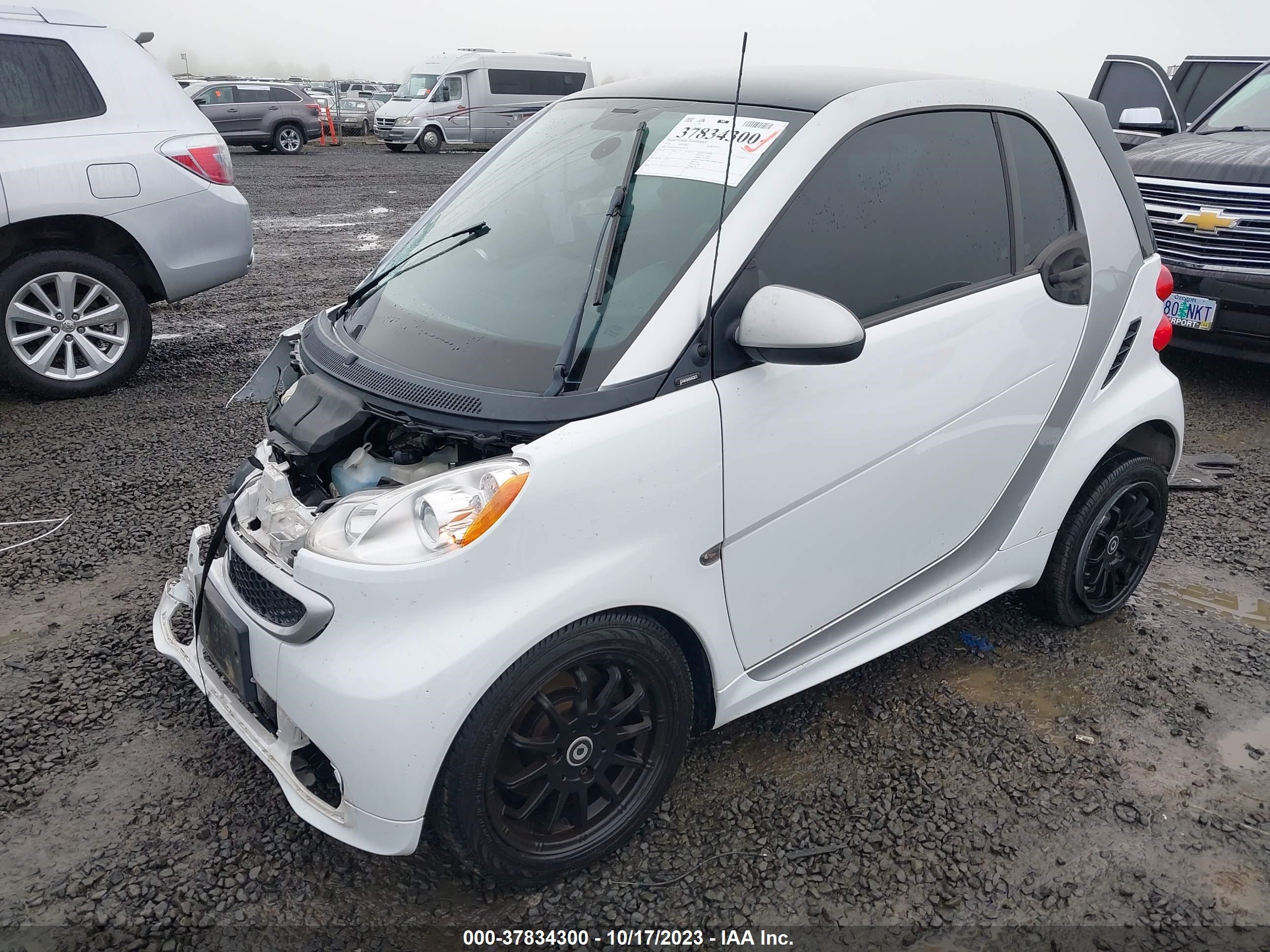 Photo 1 VIN: WMEEJ3BA9DK687243 - SMART FORTWO 