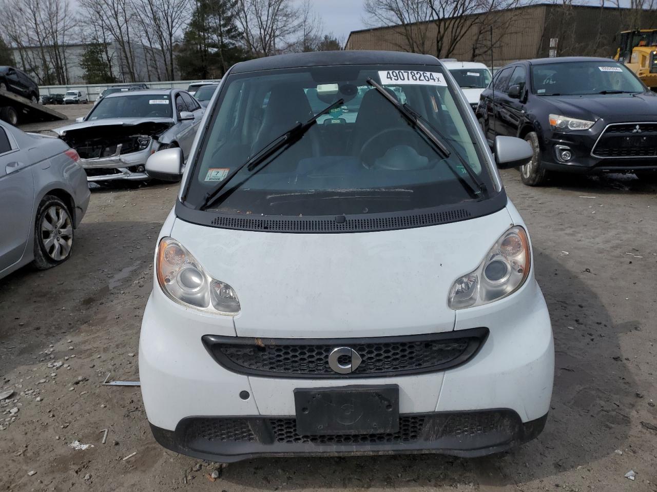 Photo 4 VIN: WMEEJ3BA9DK696217 - SMART FORTWO 