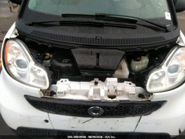 Photo 9 VIN: WMEEJ3BA9EK744994 - SMART FORTWO 