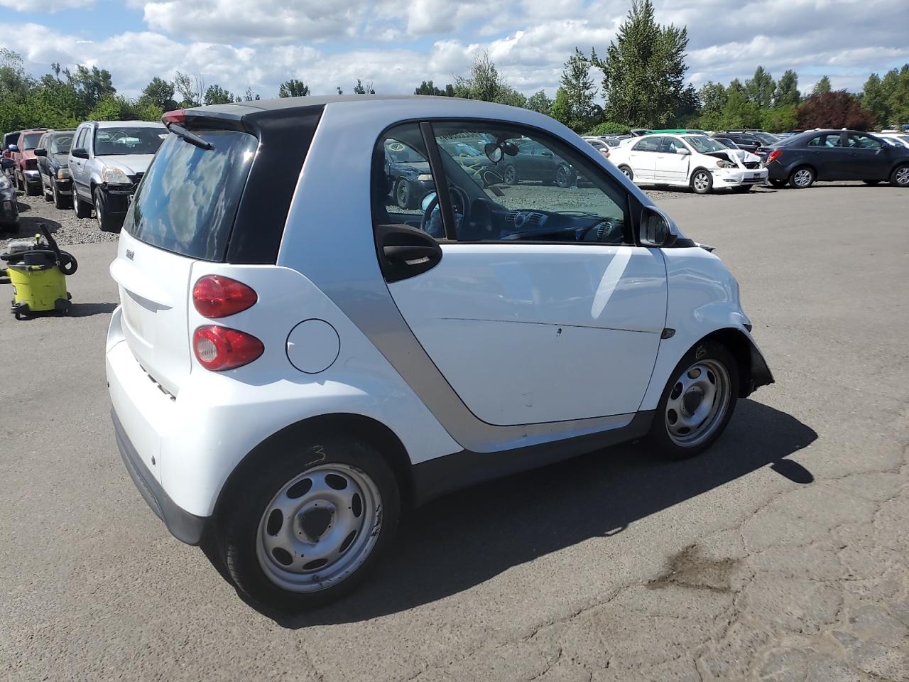 Photo 2 VIN: WMEEJ3BA9FK792691 - SMART FORTWO 