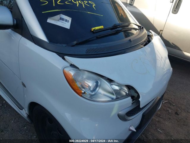 Photo 5 VIN: WMEEJ3BA9FK810011 - SMART FORTWO 