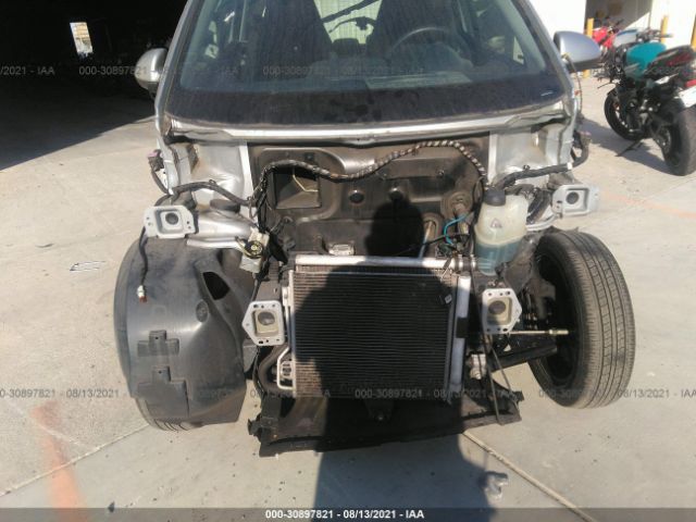 Photo 5 VIN: WMEEJ3BA9FK810381 - SMART FORTWO 