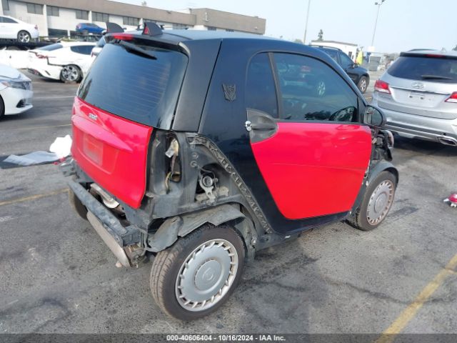 Photo 3 VIN: WMEEJ3BA9FK812051 - SMART FORTWO 