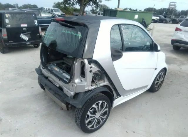 Photo 3 VIN: WMEEJ3BA9FK813037 - SMART FORTWO 