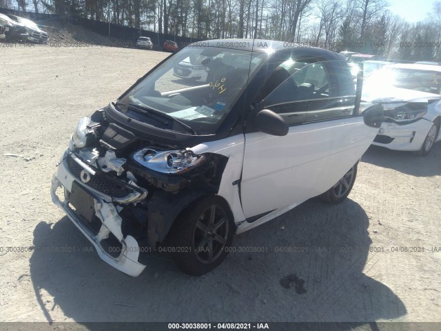 Photo 1 VIN: WMEEJ3BA9FK818366 - SMART FORTWO 