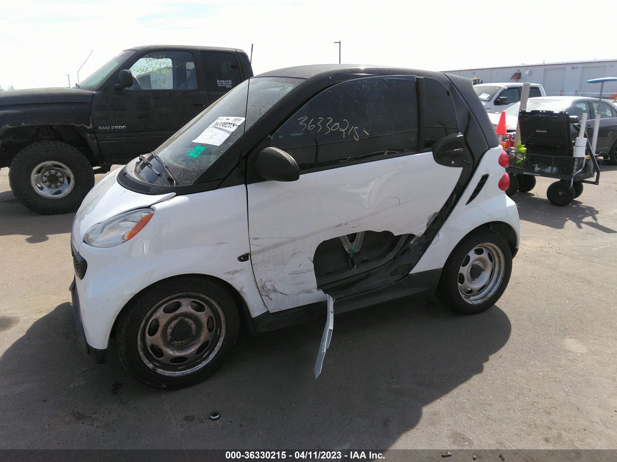 Photo 1 VIN: WMEEJ3BA9FK819596 - SMART FORTWO 