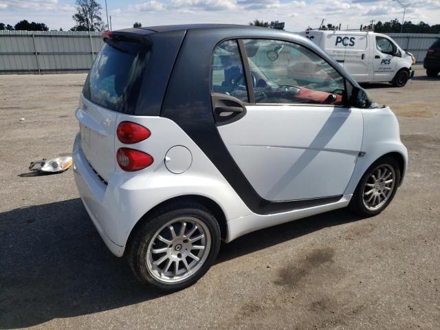 Photo 2 VIN: WMEEJ3BAXBK447292 - SMART FORTWO PUR 