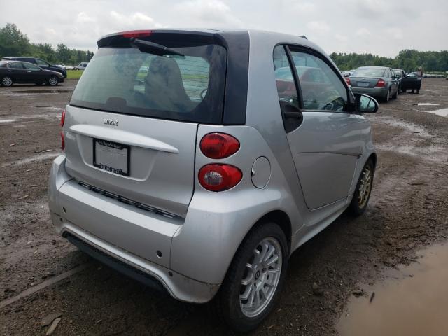 Photo 3 VIN: WMEEJ3BAXDK596207 - SMART FORTWO 